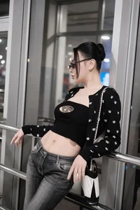 Actor Tuan Anh Shows Off New Wife While Dan Truong Celebrates Ex-Wife - image 4