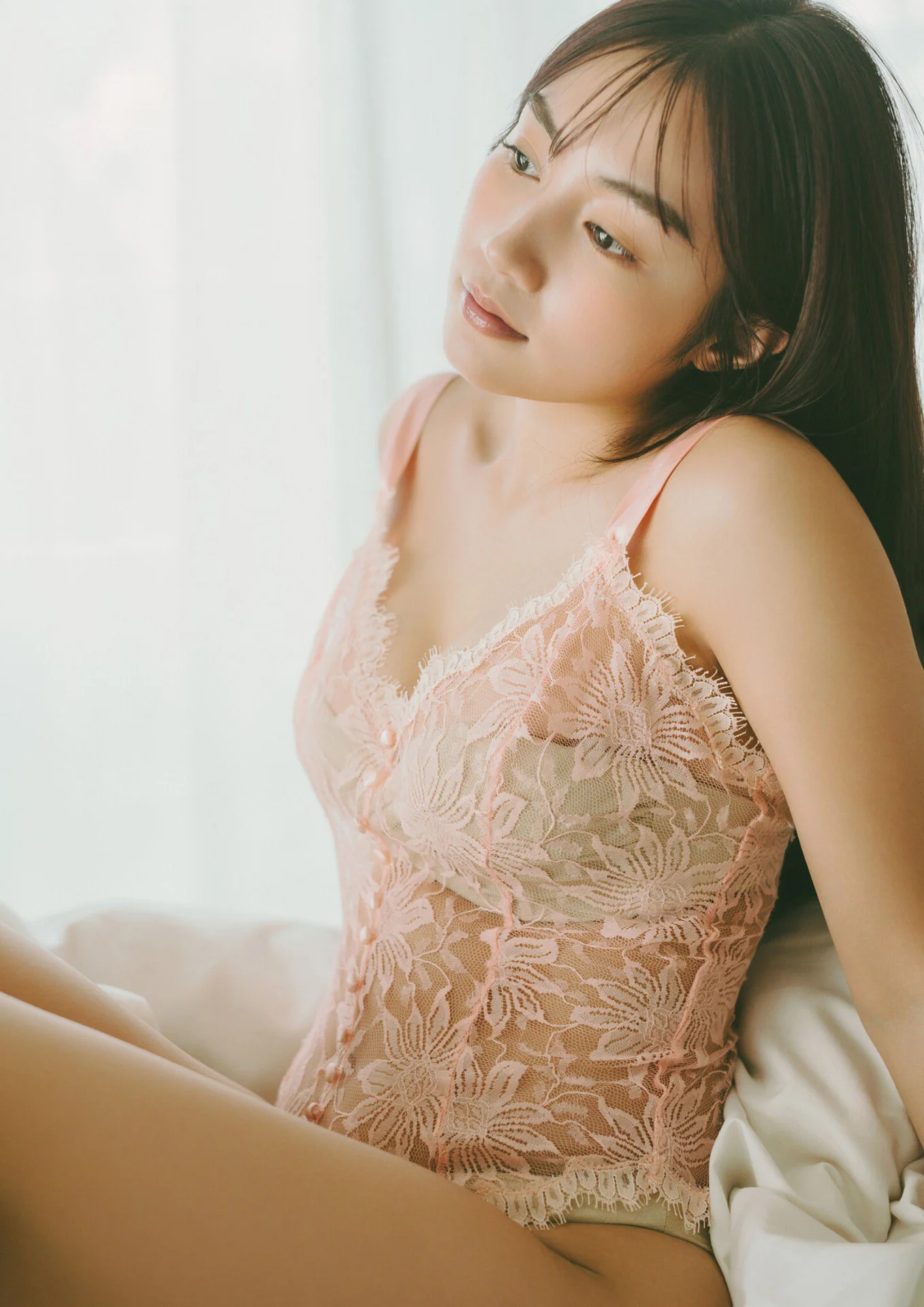 Hikari Kuroki Midnight Romance Photography Collection - Elegant Cinematic Portraits for Fashion and Lifestyle Inspiration
