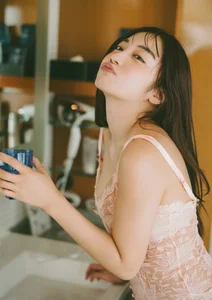 Hikari Kuroki Midnight Romance Photography Collection - Elegant Cinematic Portraits for Fashion and Lifestyle Inspiration - image 4