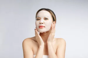 28-Day Sheet Mask Challenge: Incredible Anti-Aging Results for Mature Skin - image 2