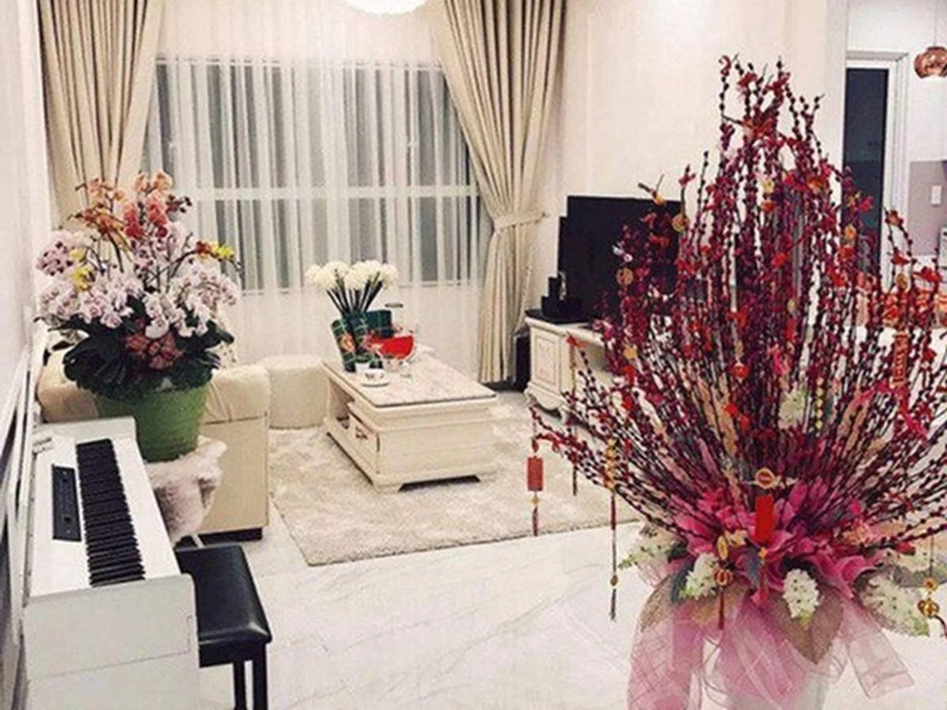 Single Vietnamese Female Celebrities Dominating the Real Estate Market
