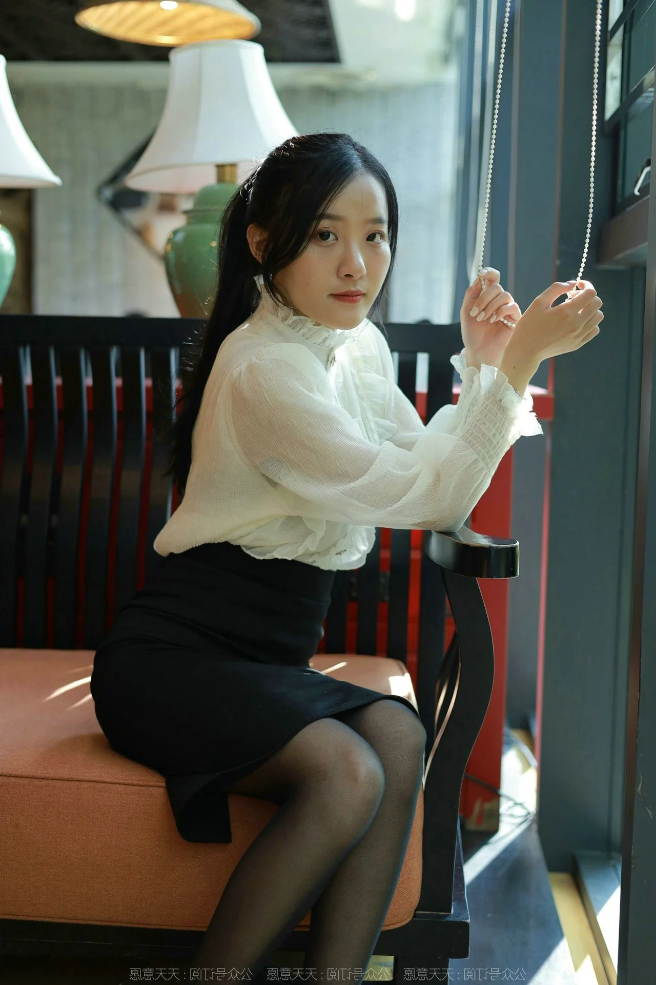 Urban Sophistication: Wanping in Black Hosiery at the Coffee House