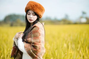 YiTuYu Art Language Vol.5829: The Captivating Charm of Wo Shi Xiao Sui Sui - image 2