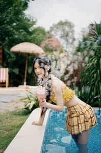 YiTuYu Art Language Vol.4891: A Stunning Showcase of Xin Yi's Elegance - image 3