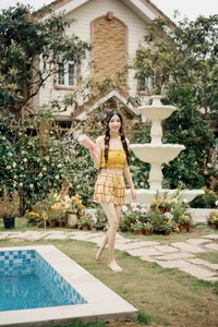 YiTuYu Art Language Vol.4891: A Stunning Showcase of Xin Yi's Elegance - image 1