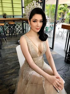 Miss Vietnam Nguyen Thi Huyen: Elegant and Sophisticated Beauty Portrait Gallery - image 10