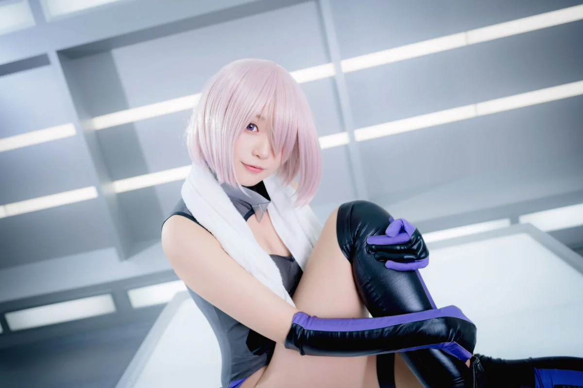 Stunning Mash Kyrielight Cosplay by Yuki Tei - Fate/Grand Order Shielder Part 02 High-Quality Anime Photography