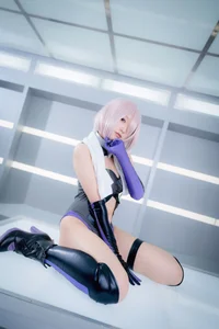 Stunning Mash Kyrielight Cosplay by Yuki Tei - Fate/Grand Order Shielder Part 02 High-Quality Anime Photography - image 13