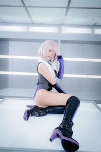 Stunning Mash Kyrielight Cosplay by Yuki Tei - Fate/Grand Order Shielder Part 02 High-Quality Anime Photography - image 7