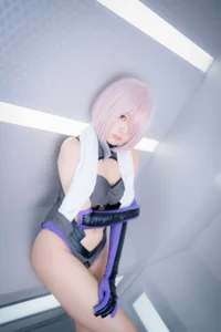 Stunning Mash Kyrielight Cosplay by Yuki Tei - Fate/Grand Order Shielder Part 02 High-Quality Anime Photography - image 14