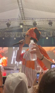 Shocking Fan Interaction from Popular Third-Gen K-Pop Idol Goes Viral - image 3
