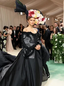 Met Gala 2027: The 'King of Drama' Theme Promises a Wild Season - image 11