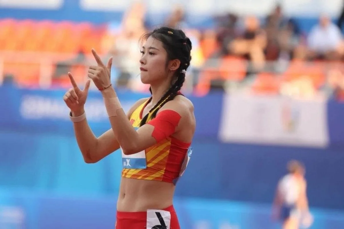 Chinese Track Star Wu Yanni Sparks Buzz with Bold Arm Tattoo and Stunning Athletic Style