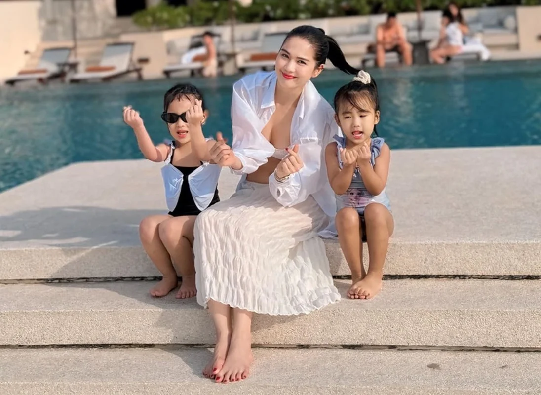 Model Ngoc Trinh Enjoys Peaceful Family Vacation with Adopted Daughter