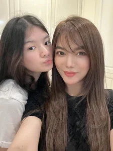 Truong Ngoc Anh's Daughter Stuns Fans with Her Model-Like Fashion and Grace - image 3