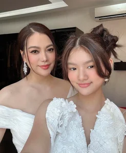 Truong Ngoc Anh's Daughter Stuns Fans with Her Model-Like Fashion and Grace - image 5
