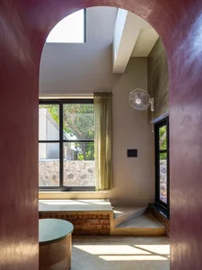 Innovative Architecture: The Unique Brick House Inspired by Rhythmic Ocean Waves - image 12