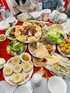 Ho Bich Tram Celebrates Father’s Memory with Heartwarming Traditional Countryside Feast - image 6