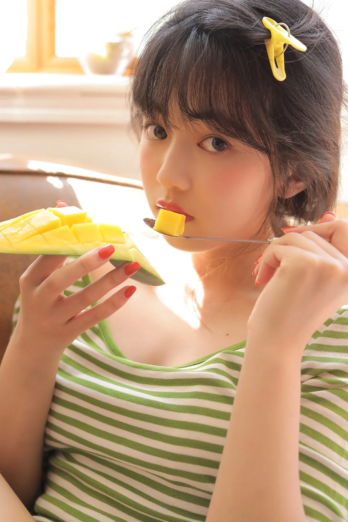 Stunning Visuals of Zhou Zi Xin in YiTuYu Art Language Vol.5815