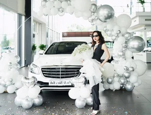 Discover the Luxurious Lifestyle and Heartwarming Motherhood Journey of Famous Singer Bảo Anh - image 2