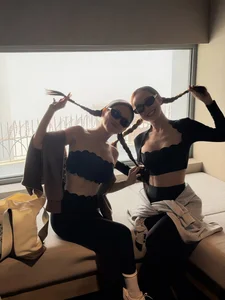 Vietnam Showbiz Updates: Veteran Artist Health Concerns and Playful Celebrity Banter - image 11