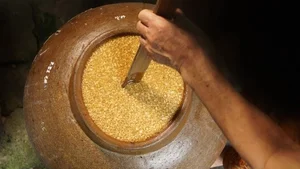 Explore the Famous Regional Delicacies of Ho Van Cuong's Hometown - image 2