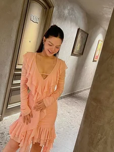 Singer Pham Quynh Anh Embraces Simple Elegance on Daughter's School Day - image 0