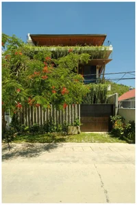20 Beautiful Tropical Style Home Designs to Bring Nature Into Your Living Space - image 1