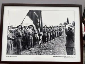 Capturing Heroism: 70 Iconic Photos of the Dien Bien Phu Campaign Exhibition - image 7