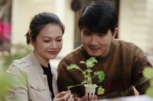 Kieu Anh’s Costume Challenge in Gia Dinh Minh Vui Bat Thinh Linh - image 1