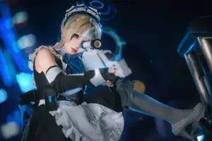Coser Hua Qi Hana's Stunning Honkai Star Rail Cosplay: Futuristic Maid Warrior 飞鸟马时 - image 7