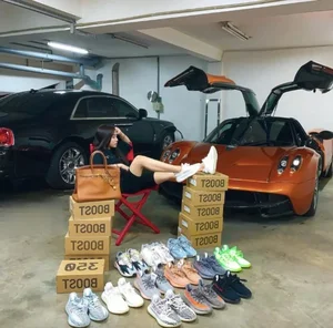 Inside the Luxurious Lifestyle of Minh Nhua's Daughter Joyce Pham - image 3
