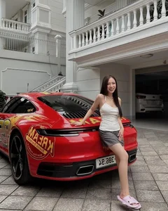 Inside the Luxurious Lifestyle of Minh Nhua's Daughter Joyce Pham - image 4