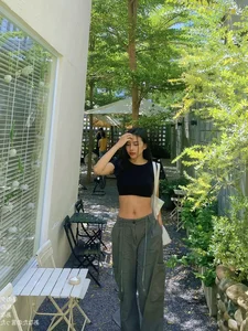 Inside the Luxurious and Glamorous Lifestyle of a Celebrity Hot Girl Wife - image 2