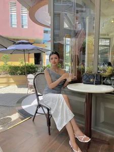 Inside the Luxurious and Glamorous Lifestyle of a Celebrity Hot Girl Wife - image 3