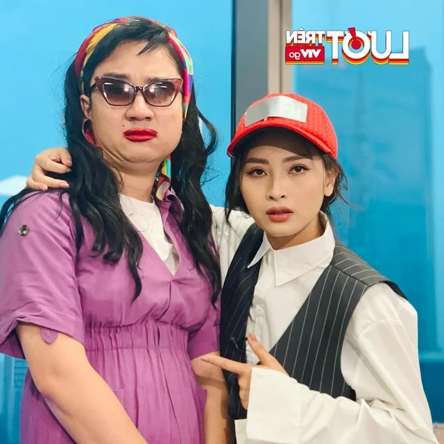 Chic Masculine Fashion of MC Huyen Trang Mu Tat on VTVGo