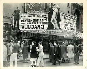 Nostalgic Journey: Exploring the Streets of 1950s New York City - image 9