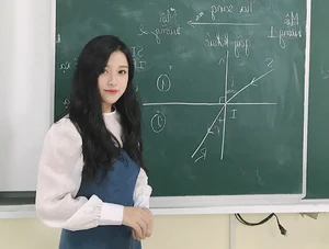 The Beauty Evolution of the Viral Physics Teacher - image 0