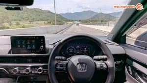 1,200 km Test Drive: The Honda CR-V e:HEV RS 2026 – Is It Better Than the Thai Import? - image 13