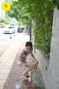 IESS Xiaoliu Lonely Weekend Series: Intimate and Moody Portrait Gallery - image 34
