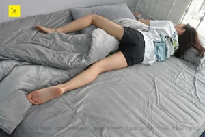 IESS Xiaoliu Lonely Weekend Series: Intimate and Moody Portrait Gallery - image 19