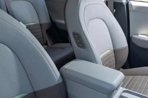 Kia Seltos 2027 Debuts with Massive 27-Inch Dual-Screen Display - image 8