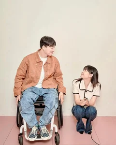 Song Jieun Shares Heartwarming Love Story with Boyfriend Park We on TV - image 5
