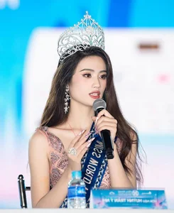 Beyond the Crown: The Controversial Stories of Beauty Queens Returning Their Titles - image 5