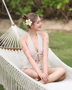Influencer Xoài Non Stuns Fans with Breathtaking Bikini Photos at the Beach - image 1