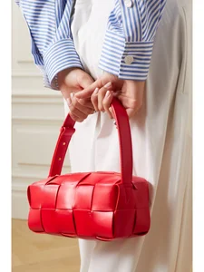 Chic Red Handbags: 8 Stunning Styles to Elevate Your 2025 Lunar New Year Look - image 15