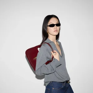 Chic Red Handbags: 8 Stunning Styles to Elevate Your 2025 Lunar New Year Look - image 10