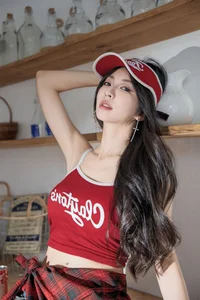 Exploring the Visual Elegance of YiTuYu Art Language Vol.7886 with Tong Tong: High-Quality Portraiture for Photography Enthusiasts - image 8