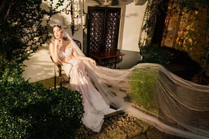 Ngoc Trinh Sparks Wedding Rumors in Stunning Two-Piece Bridal Gown - image 6