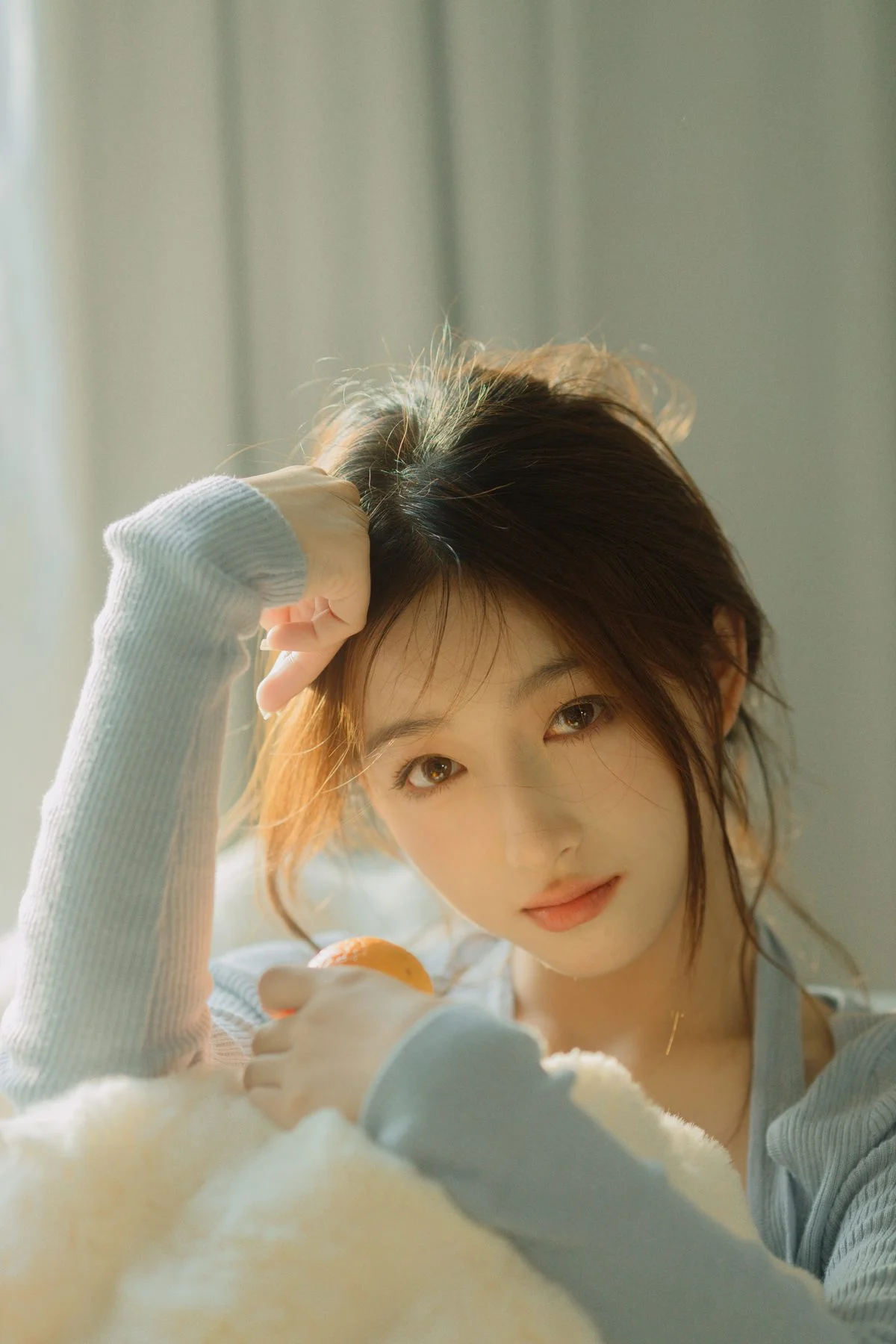 Captivating Grace: YiTuYu Art Language Vol.4814 Featuring the Radiant Model Yu Er
